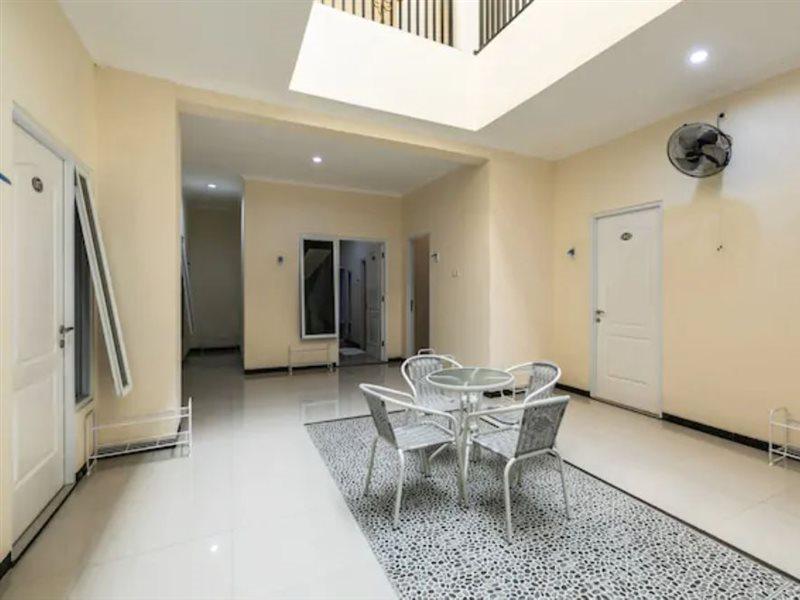 Griya Loka 2 Syariah Near Simpang Lima Mitra Reddoorz Hotel Semarang Exterior photo
