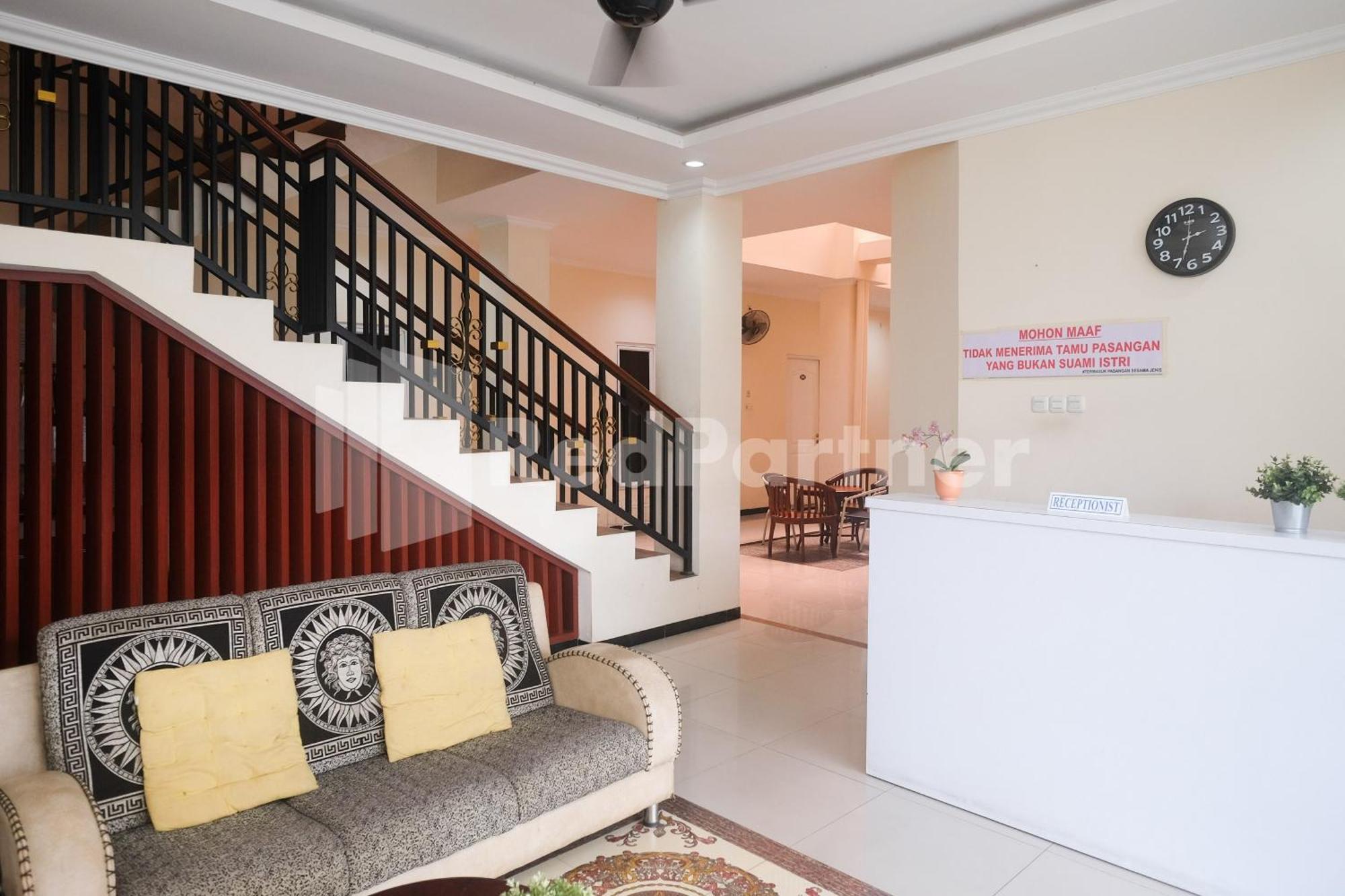Griya Loka 2 Syariah Near Simpang Lima Mitra Reddoorz Hotel Semarang Exterior photo